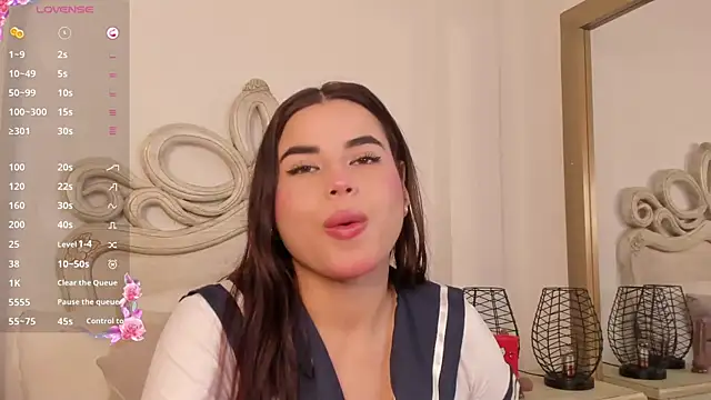 Victoria vallejo  online show from 03.07.25