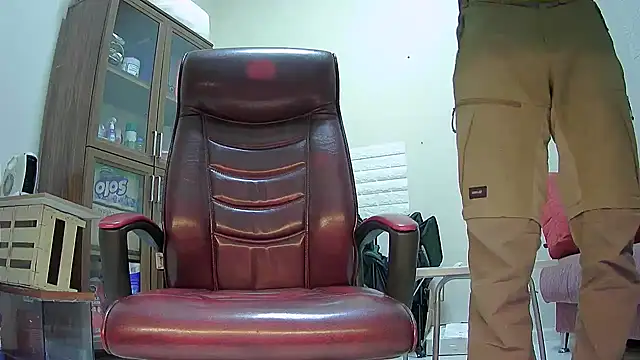 hardbigcock16 online show from 02.19.25