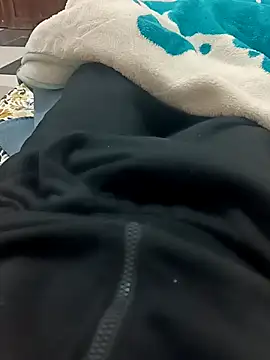 Snapshot of zazaza12ratyuijgg chatting on 11.25.25 zazaza12ratyuijgg online show from 11.25.25