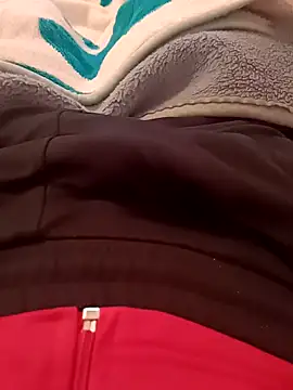 Snapshot of zazaza12ratyuijgg chatting on 12.02.25 zazaza12ratyuijgg online show from 12.02.25