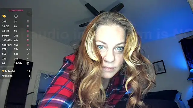 Peaches N Kreme online show from 03.04.25