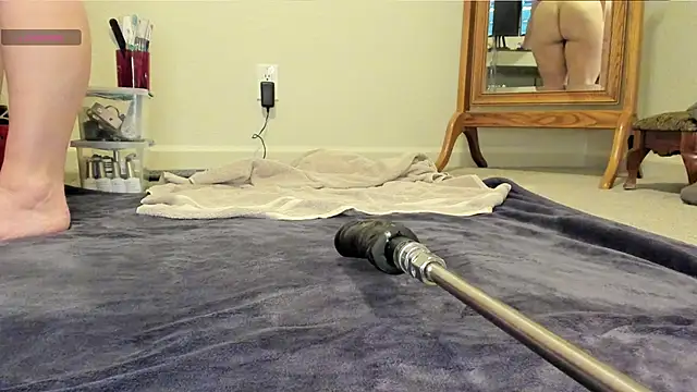 Peaches N Kreme online show from 11.09.25