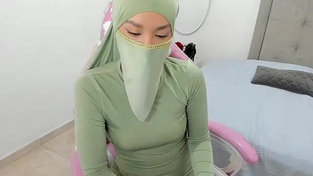 Hanaa latif online show from 12.28.24