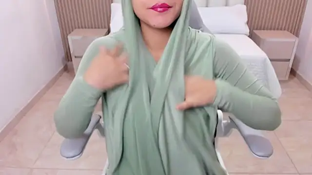 Hanaa latif online show from 03.17.25