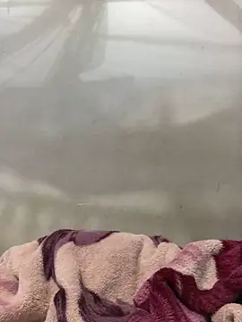 Snapshot of Lona_Lina chatting on 01.05.25 Lona Lina online show from 01.05.25