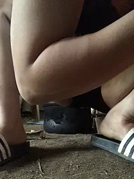 Snapshot of Lona_Lina chatting on 01.12.25 Lona Lina online show from 01.12.25