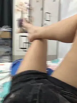 Snapshot of Lona_Lina chatting on 01.22.25 Lona Lina online show from 01.22.25