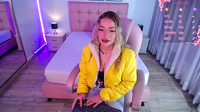 zoe jones13 online show from 02.12.25