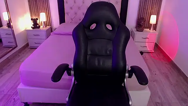 zoe jones13 online show from 09.16.25