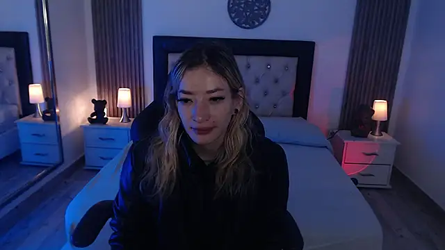 zoe jones13 online show from 11.08.25