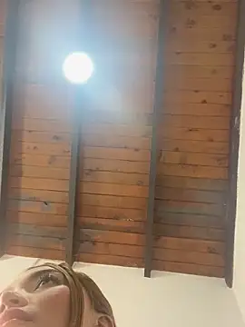 Mia ross16 online show from 12.20.25