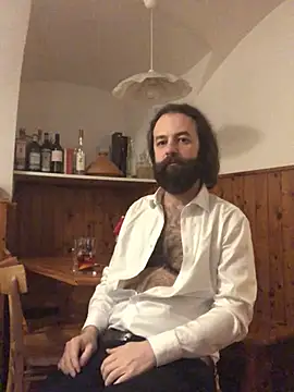 Snapshot of lostile8 chatting on 02.13.25 lostile8 online show from 02.13.25