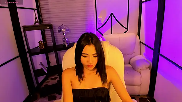 lilithTeen1  online show from 12.21.24