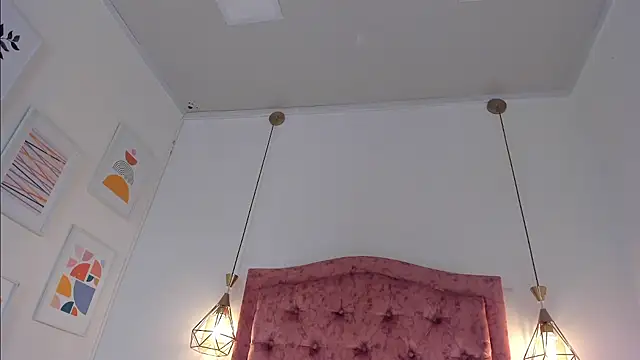 Snapshot of aprill21_ chatting on 12.09.24 aprill21 online show from 12.09.24