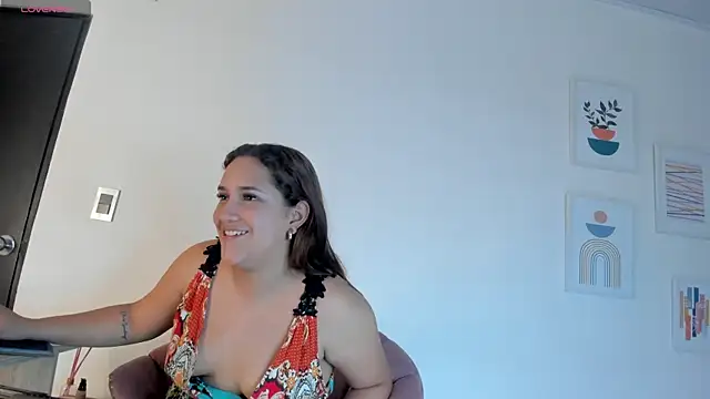 Snapshot of aprill21_ chatting on 01.04.25 aprill21 online show from 01.04.25