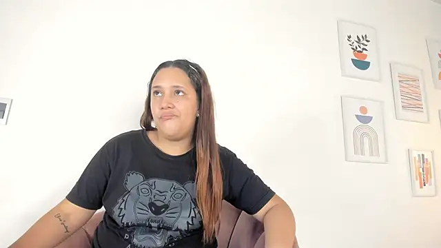 Snapshot of aprill21_ chatting on 02.26.25 aprill21 online show from 02.26.25