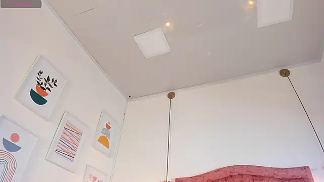 Snapshot of aprill21_ chatting on 03.22.25 aprill21 online show from 03.22.25