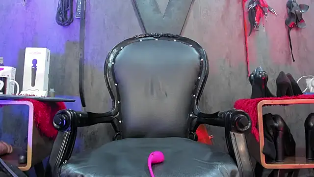 Carolina Arias online show from 01.27.25