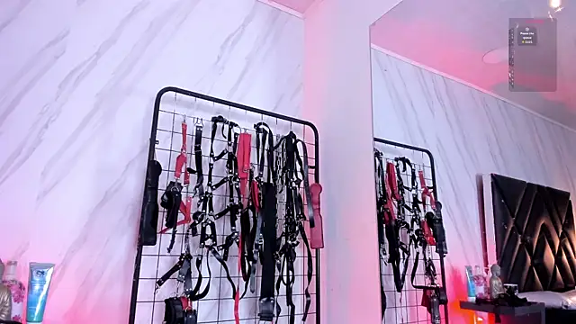 Carolina Arias online show from 02.26.26