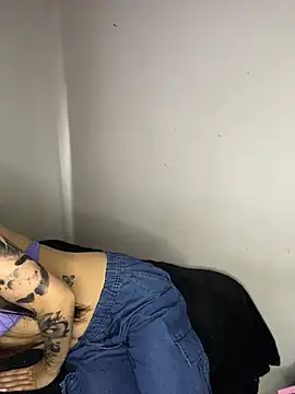  Luuna online show from 03.15.25