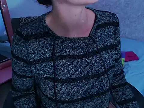 AliciaChelios online show from 05.17.26