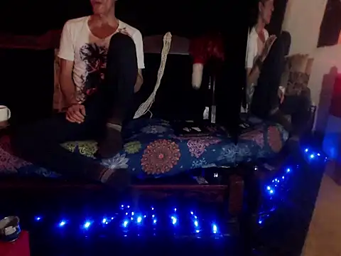 laye19 online show from 09.27.25