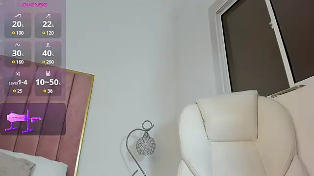 Snapshot of JenyWells chatting on 12.19.24 JenyWells online show from 12.19.24