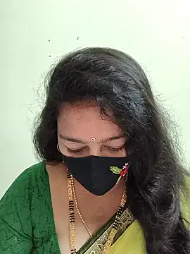 neelu-hoty online show from 10.08.25