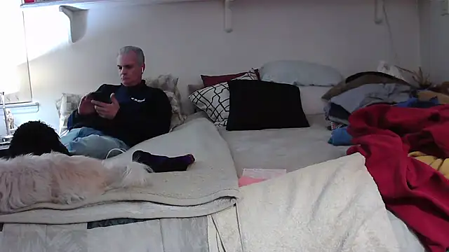 Snapshot of Hand69someguy chatting on 12.02.25 Hand69someguy online show from 12.02.25