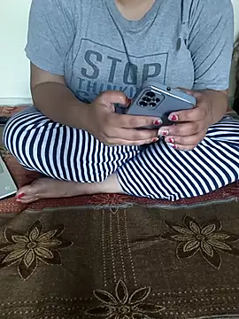 Snapshot of Diva_Kiara chatting on 03.19.25 Diva Kiara online show from 03.19.25