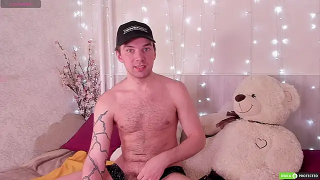 ArthurWhitee online show from 11.04.25