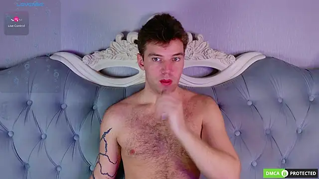 ArthurWhitee online show from 04.15.26