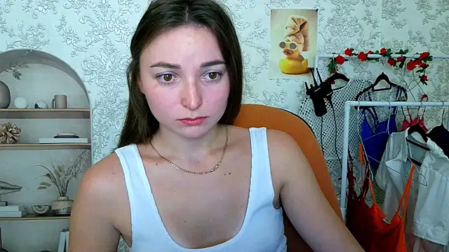  Barbie Kiss  online show from 10.15.25