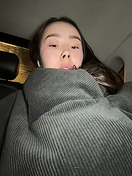 Asian Asami online show from 01.05.25