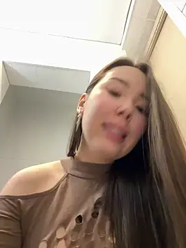Asian Asami online show from 02.22.25