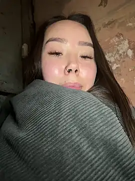 Asian Asami online show from 02.23.25