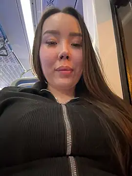 Asian Asami online show from 03.04.25