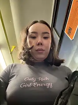 Asian Asami online show from 10.29.25