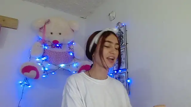 Snapshot of SexyTokio4 chatting on 01.13.25 SexyTokio4 online show from 01.13.25