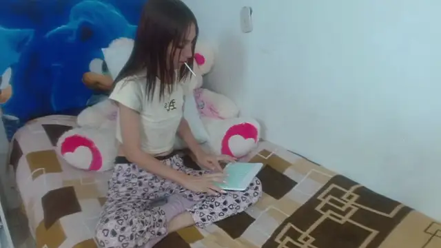 Snapshot of SexyTokio4 chatting on 03.15.25 SexyTokio4 online show from 03.15.25