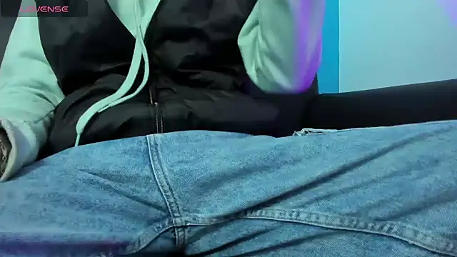 Snapshot of noah_ricci chatting on 01.05.25 noah ricci online show from 01.05.25