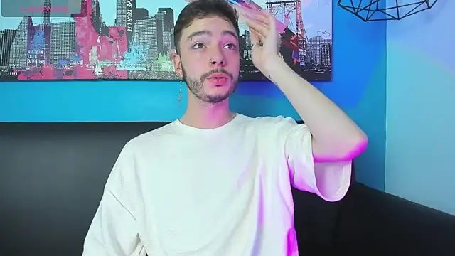 Snapshot of noah_ricci chatting on 01.06.25 noah ricci online show from 01.06.25