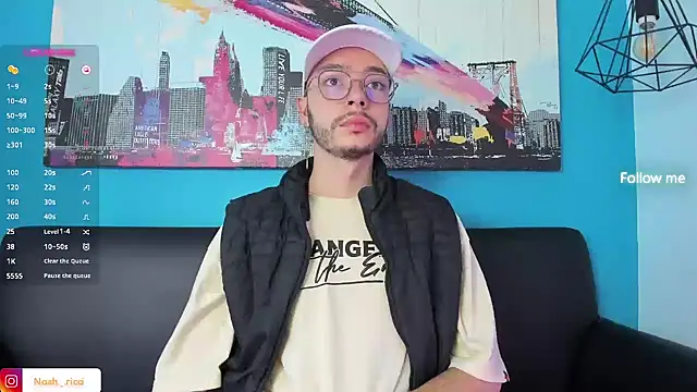 Snapshot of noah_ricci chatting on 02.12.25 noah ricci online show from 02.12.25