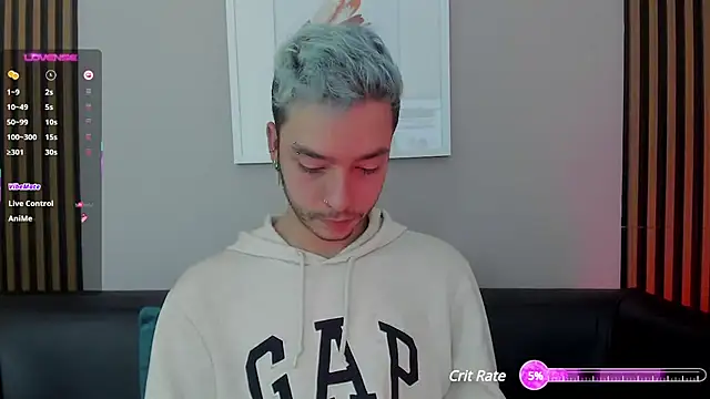 Snapshot of noah_ricci chatting on 03.18.25 noah ricci online show from 03.18.25