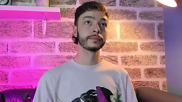 Snapshot of noah_ricci chatting on 09.09.25 noah ricci online show from 09.09.25