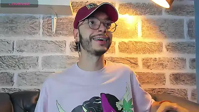 Snapshot of noah_ricci chatting on 09.13.25 noah ricci online show from 09.13.25