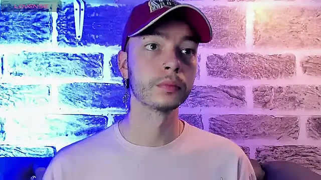 Snapshot of noah_ricci chatting on 09.27.25 noah ricci online show from 09.27.25