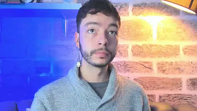 Snapshot of noah_ricci chatting on 11.02.25 noah ricci online show from 11.02.25