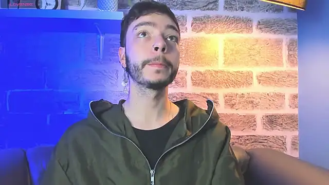 Snapshot of noah_ricci chatting on 11.06.25 noah ricci online show from 11.06.25