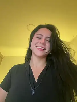 CoralineKam1 online show from 02.22.25